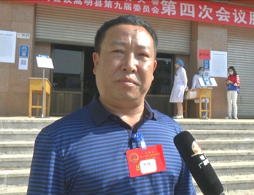 县人大代表施猛 县人大代表施猛